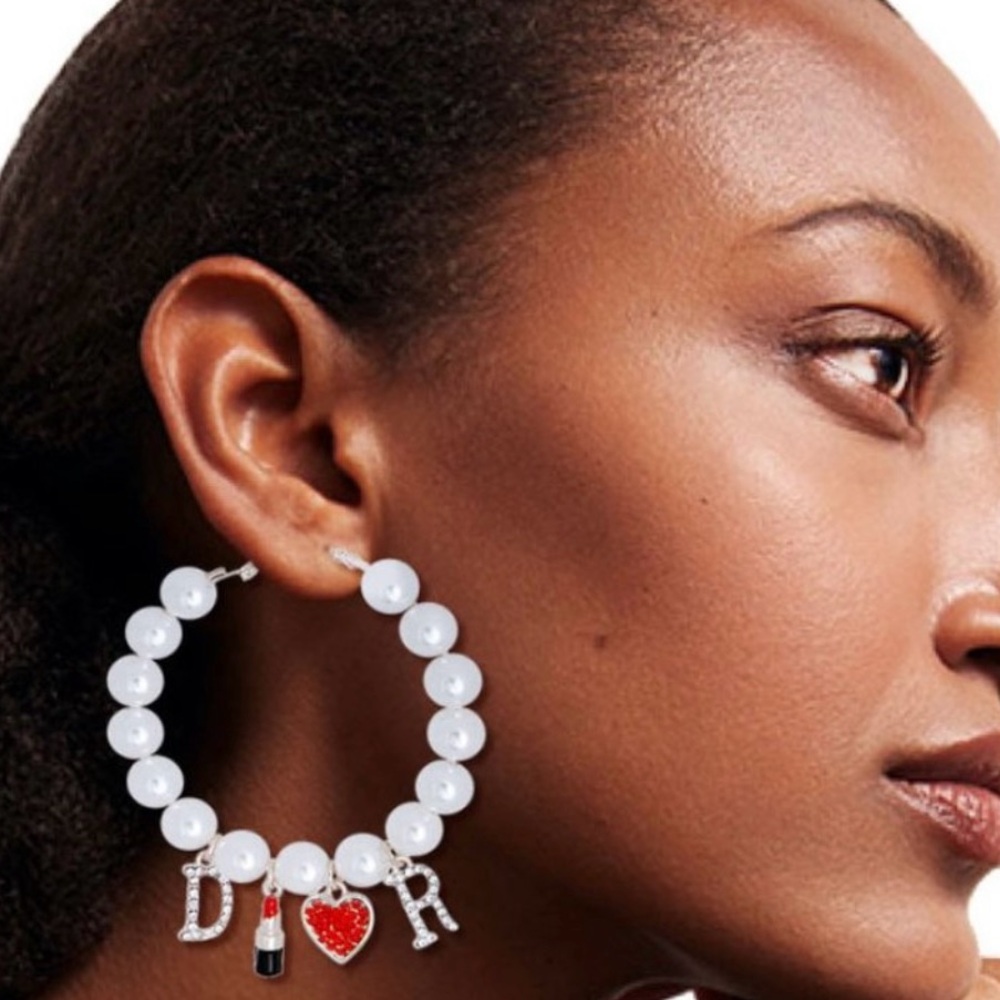 🔥🔥🆕 WHITE PEARL HOOP EARRINGS